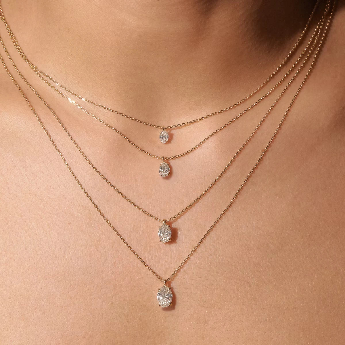 Emari Solitaire Pendant
