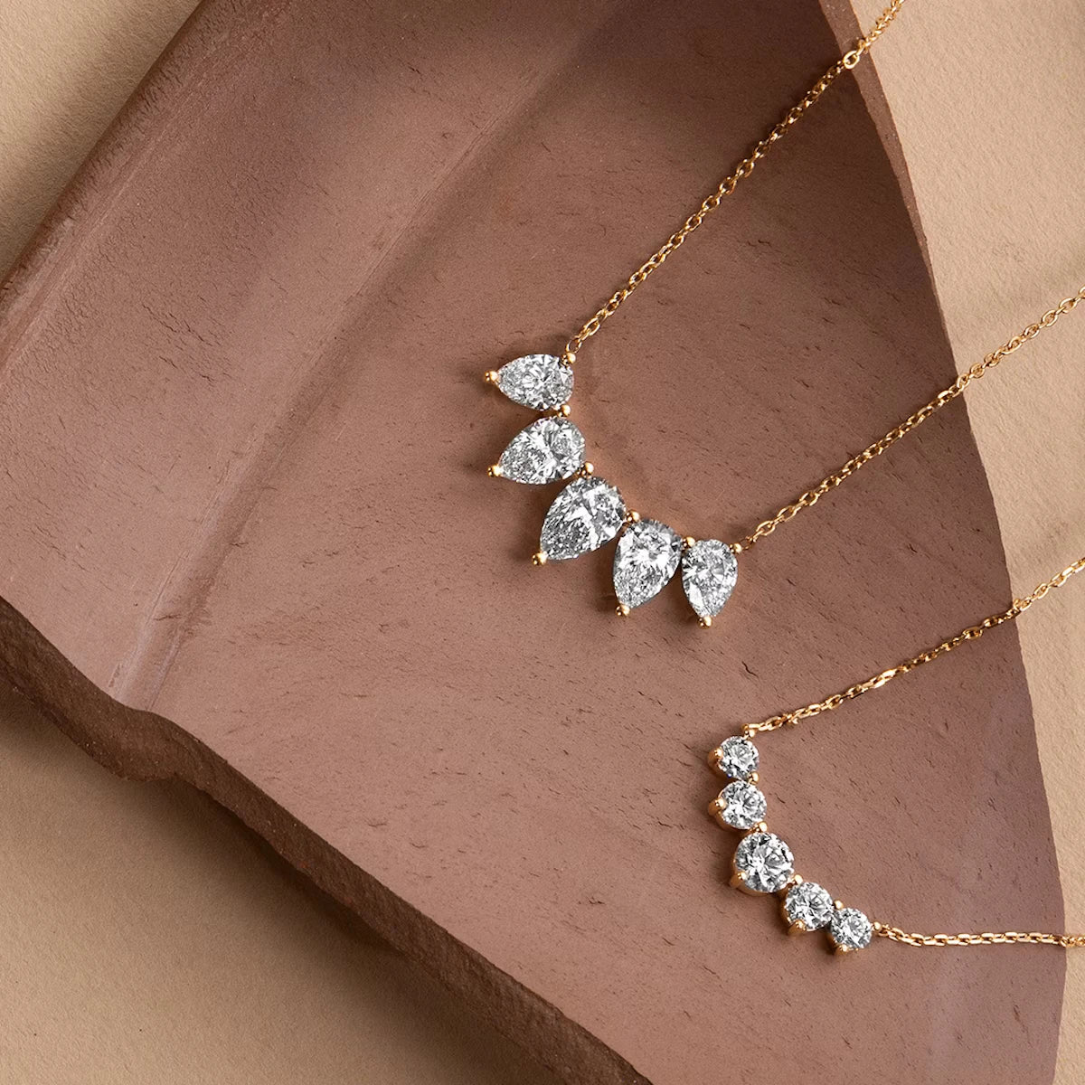 Arc Necklace